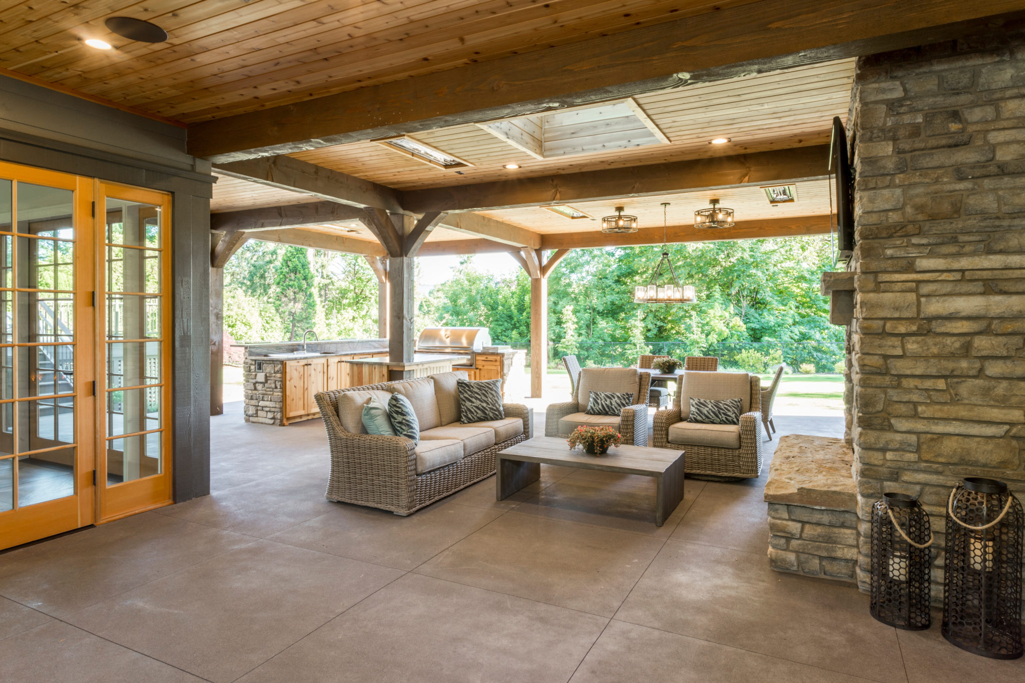 Indoor & Outdoor Living Additions with Guest Suite in Portland, Oregon ...